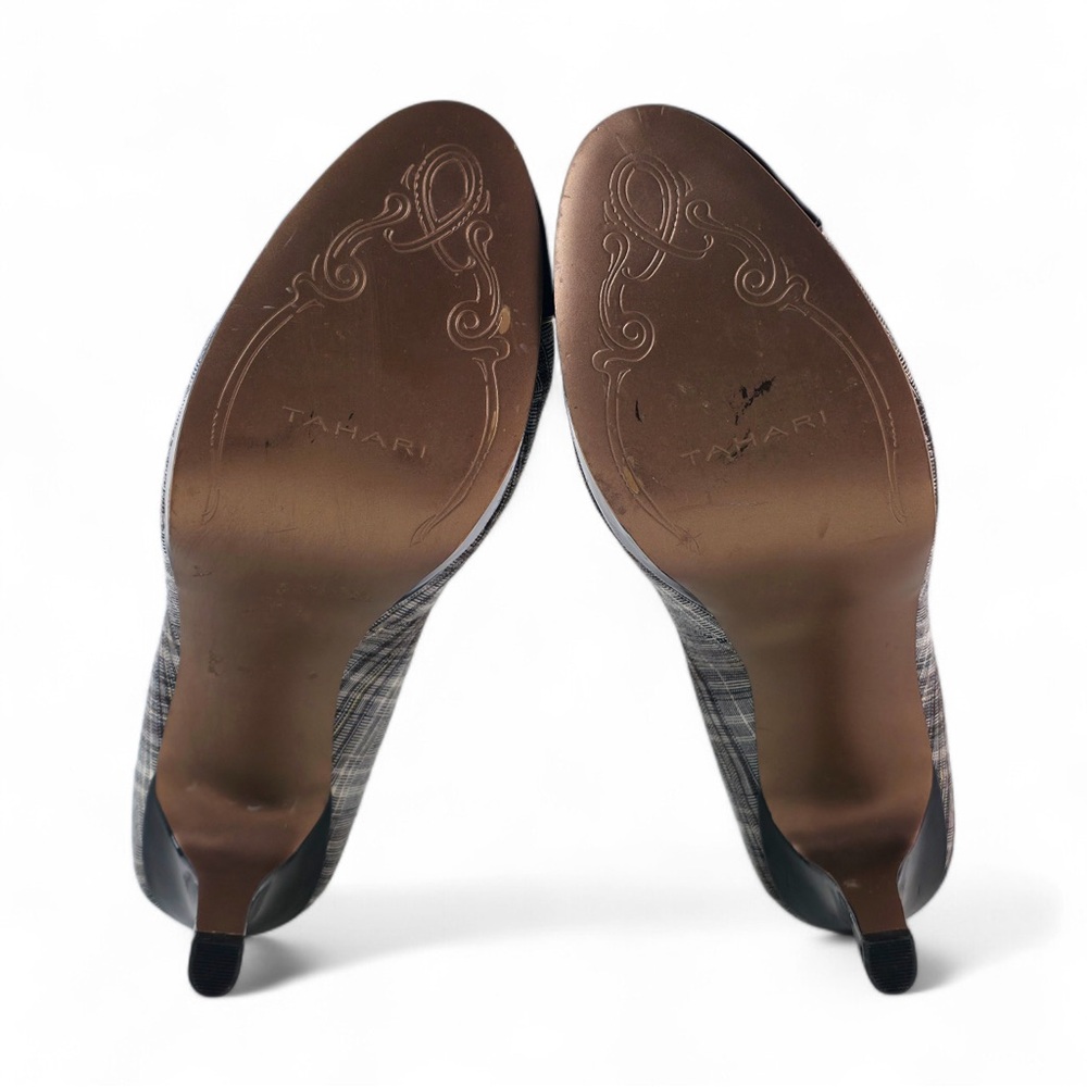 Tahari Grey Plaid & Patent Cap-Toe Platform Pumps - Size 8.5M - Picture 4 of 4